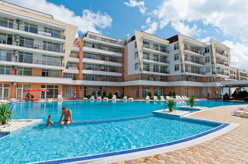 Grand Kameliq Apartment Sunny Beach Exterior foto